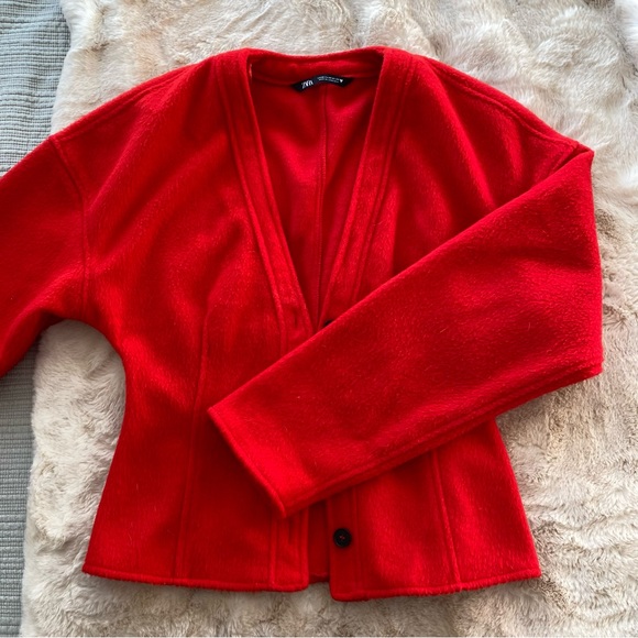 Zara Red sweater cardigan - Picture 2 of 5
